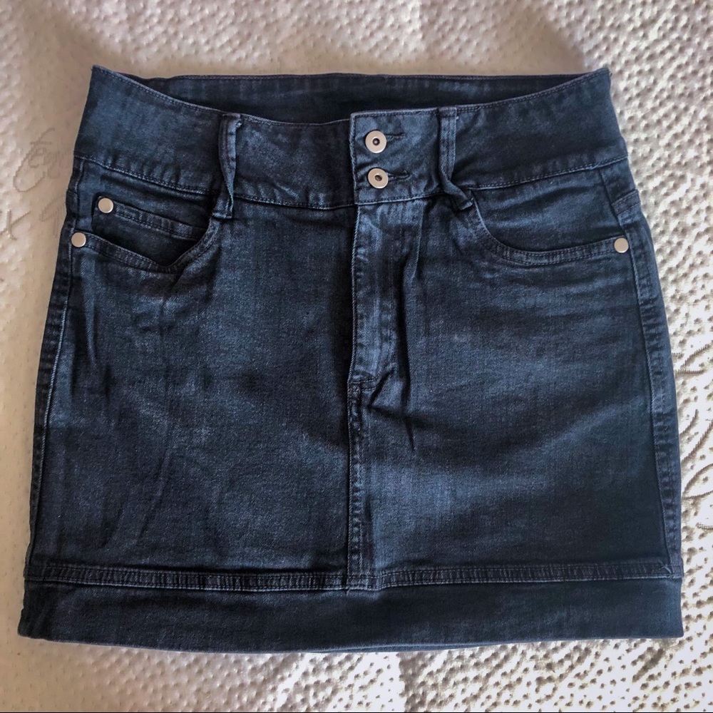 Schwiing Black denim Skirt